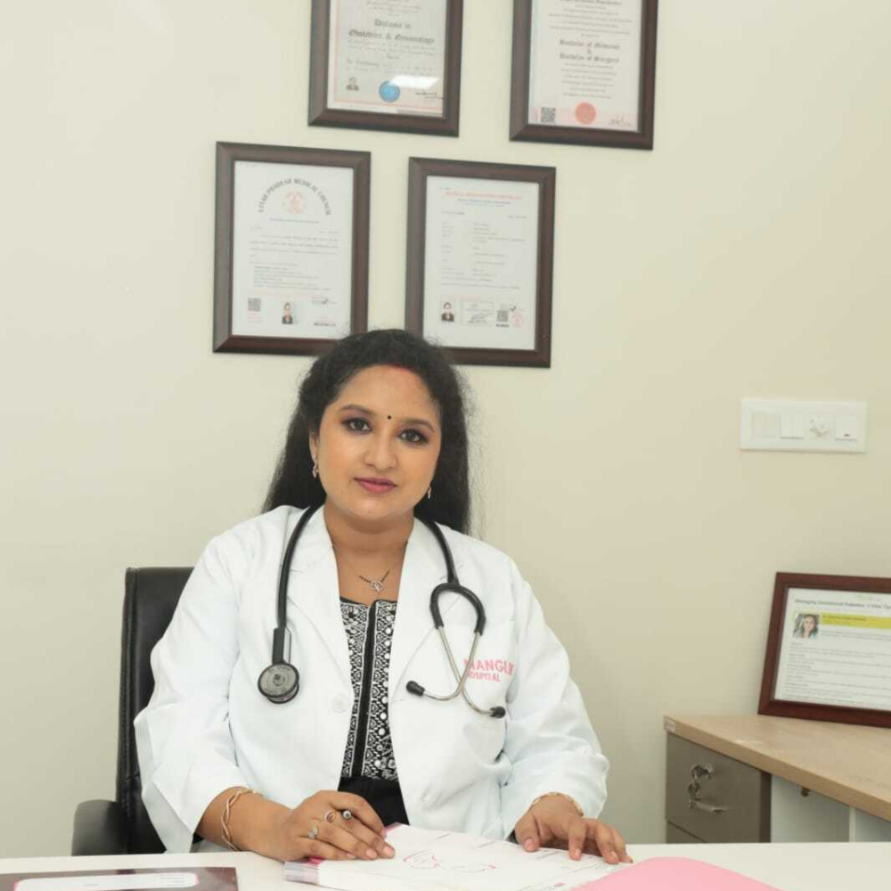 Dr Priyanka Gupta Manglik Best Gynecologist In Lucknow sitting in her hospital cabin